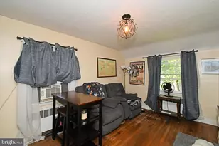 385 E Magnolia Dr, Morrisville, PA 19067 - Photo 37