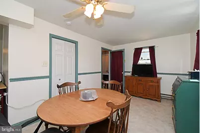 385 E Magnolia Drive, Morrisville, PA 19067 - Photo 19