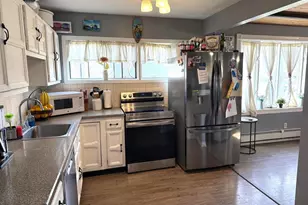 25 Goldengate Rd, Levittown, PA 19057 - Photo 13