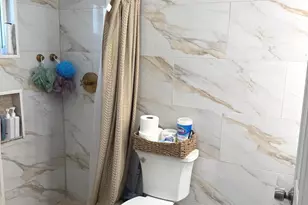 25 Goldengate Rd, Levittown, PA 19057 - Photo 19