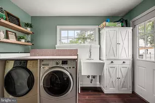 128 Terrace Rd, Levittown, PA 19056 - Photo 15