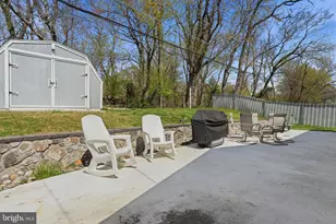 103 Hedge Rd, Levittown, PA 19056 - Photo 29
