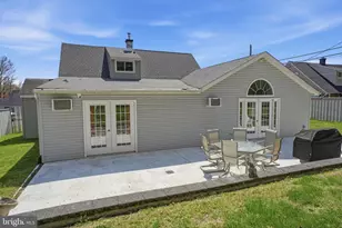 103 Hedge Rd, Levittown, PA 19056 - Photo 35