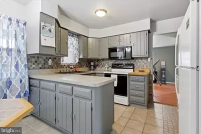41 Lakeside Drive #W, Levittown, PA 19054 - Photo 9