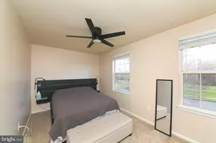 1049 Deerfield Circle, Perkasie, PA 18944 - Photo 15