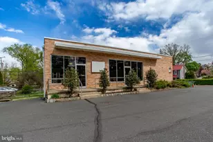 720 Easton Rd, Riegelsville, PA 18077 - Photo 1