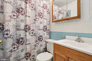 47 Glenwood Ln, Levittown, PA 19055 - Photo 29