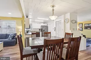 47 Glenwood Ln, Levittown, PA 19055 - Photo 13
