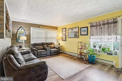 47 Glenwood Lane, Levittown, PA 19055 - Photo 17