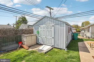 47 Glenwood Ln, Levittown, PA 19055 - Photo 27