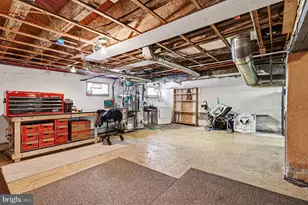 2349 Galloway Rd, Bensalem, PA 19020 - Photo 37