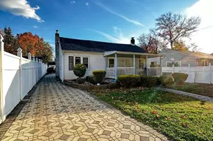 910 Magnolia Ave, Croydon, PA 19021 - Photo 1