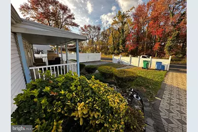 910 Magnolia Avenue, Croydon, PA 19021 - Photo 3