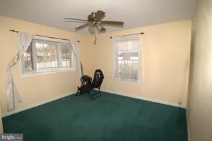 705 Overlook Dr, Warminster, PA 18974 - Photo 13