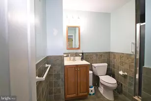 705 Overlook Dr, Warminster, PA 18974 - Photo 15