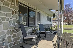 17 Gun Rd, Levittown, PA 19057 - Photo 7