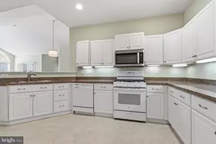 606 Bellflower Rd, Langhorne, PA 19047 - Photo 9