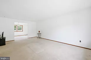 1708 Triumphe Way, Warrington, PA 18976 - Photo 5
