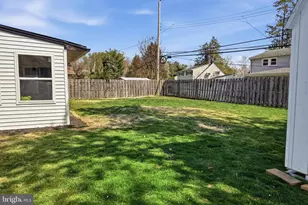 110 Deep Dale Dr E, Levittown, PA 19056 - Photo 35