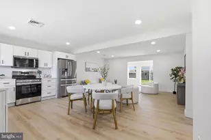 110 Deep Dale Dr E, Levittown, PA 19056 - Photo 9