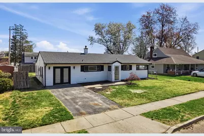 110 Deep Dale Drive E, Levittown, PA 19056 - Photo 3