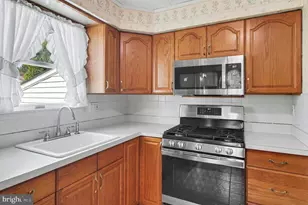 716 W Bristol Rd, Warminster, PA 18974 - Photo 5