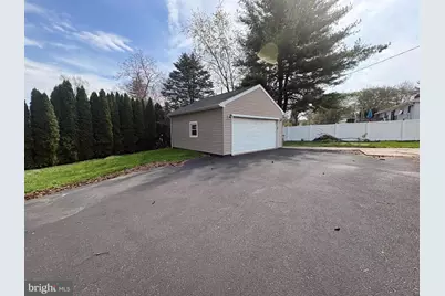 7 Elfreth Road, Huntingdon Valley, PA 19006 - Photo 7