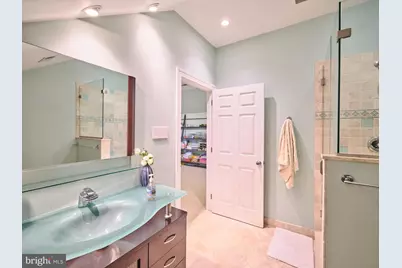 5765 Valley Stream Drive, Doylestown, PA 18902 - Photo 17