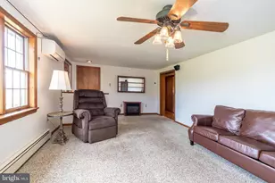 1613 N 5th St, Perkasie, PA 18944 - Photo 9
