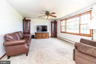 1613 N 5th St, Perkasie, PA 18944 - Photo 7