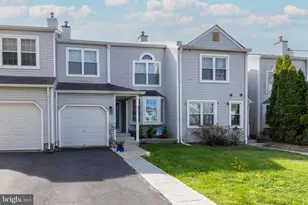 33 Skyview Way, Newtown, PA 18940 - Photo 3