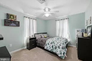 401 Stonybrook Dr, Levittown, PA 19055 - Photo 17