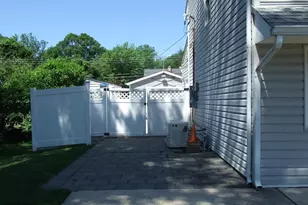 106 Juniper Dr, Levittown, PA 19056 - Photo 37