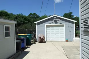 106 Juniper Dr, Levittown, PA 19056 - Photo 35