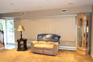 106 Juniper Dr, Levittown, PA 19056 - Photo 3