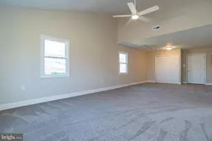 44 Elm Ln, Levittown, PA 19054 - Photo 15