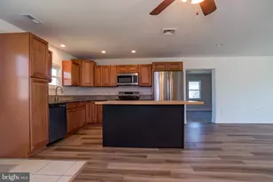 44 Elm Ln, Levittown, PA 19054 - Photo 9