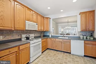 30 McConkey Dr, Washington Crossing, PA 18977 - Photo 5