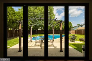 825 Cliff Rd, Bensalem, PA 19020 - Photo 19
