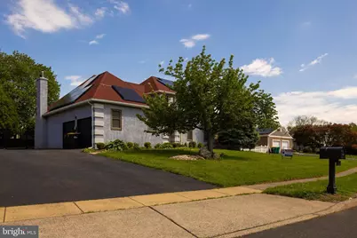 825 Cliff Road, Bensalem, PA 19020 - Photo 3