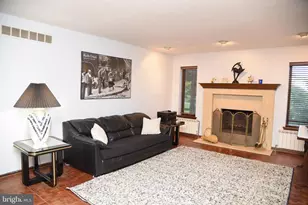560 Lower Holland Rd, Holland, PA 18966 - Photo 5