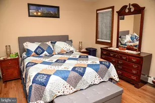 560 Lower Holland Rd, Holland, PA 18966 - Photo 29
