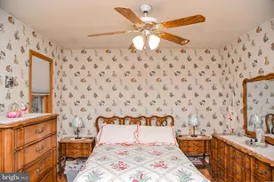 560 Lower Holland Rd, Holland, PA 18966 - Photo 31