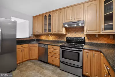 16012 Beacon Hill Drive, Southampton, PA 18966 - Photo 9