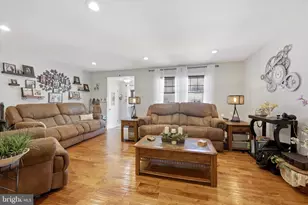 340 Lincoln Ave, Bristol, PA 19007 - Photo 7