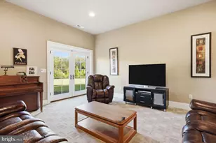 10 Stonebridge Crossing Rd, Newtown, PA 18940 - Photo 65