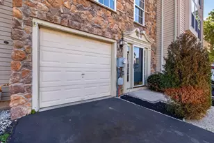 207 Windsor Ct, Quakertown, PA 18951 - Photo 3