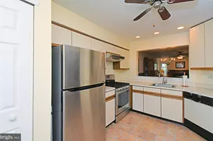 331 Ivanhoe Ct, Langhorne, PA 19047 - Photo 9