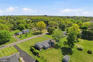 228 Chestnut Valley Dr, Doylestown, PA 18901 - Photo 27