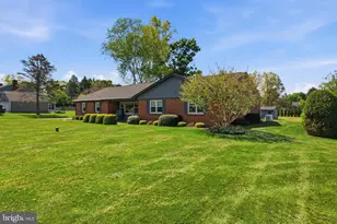 228 Chestnut Valley Dr, Doylestown, PA 18901 - Photo 1